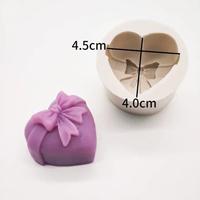 forma-silikonowa-do-swiec-wosku-mydla-serce-z-kokardą-na-walentynki.jpg