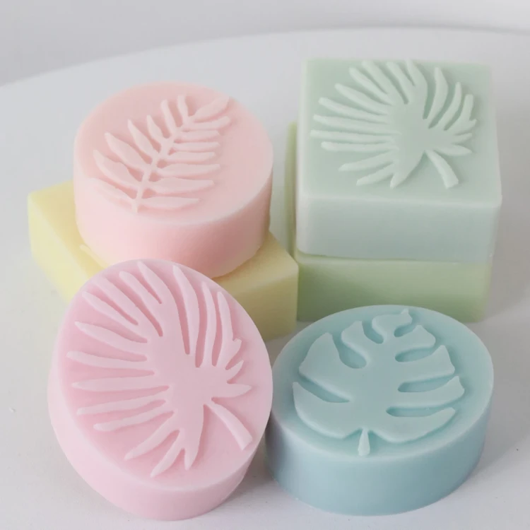 forma-silikonowa-do-mydła-odlewow-zywicy-liscie-palmowe3.jpg
