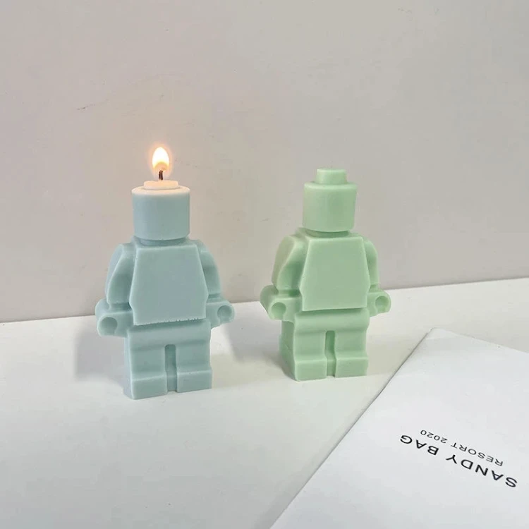forma-silikonowa-do-swiec-wosku-mydla-gipsu-odlewow-zywicy-robot-ludzik-lego4.jpg